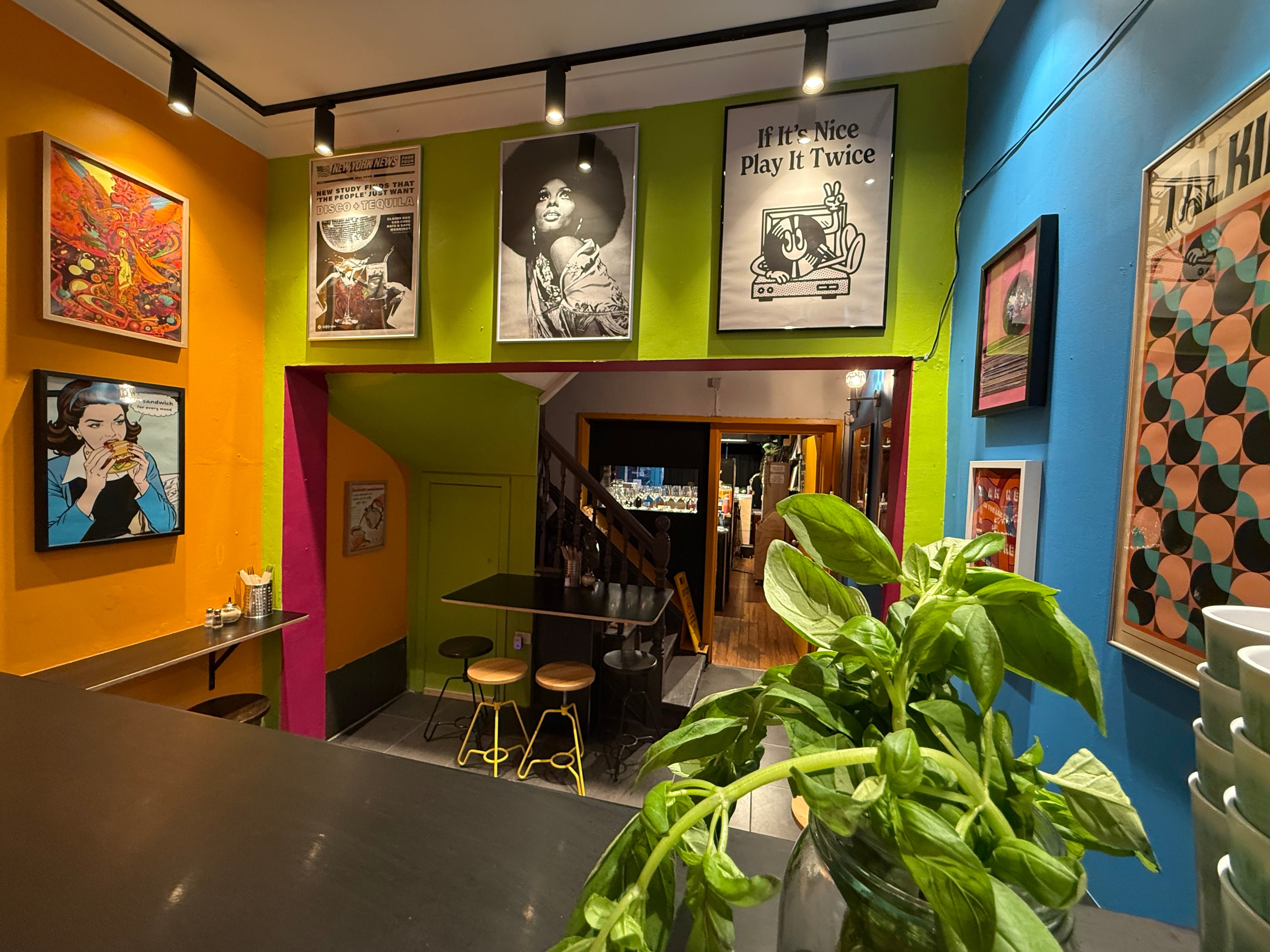 Bar Ringo Ringo’s Records and Sandwich Bar | Brunswick, Melbourne – Ringo Barr
